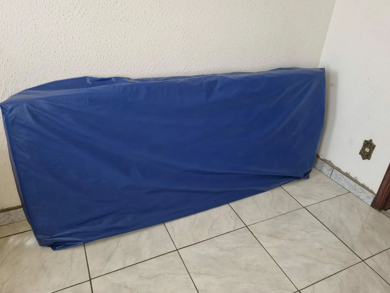 Vendo colchão solteiro castor com capa protetora - Foto 2