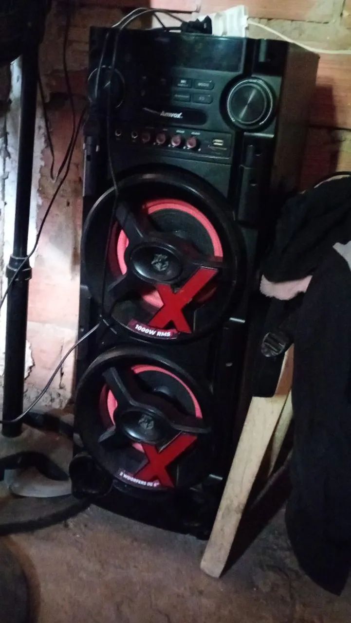 Vende-se caixa de som