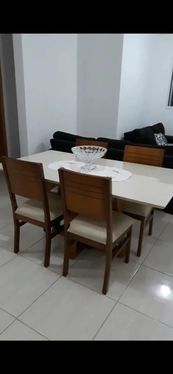 Mesa de jantar, seis lugares, vidro branco!!! 