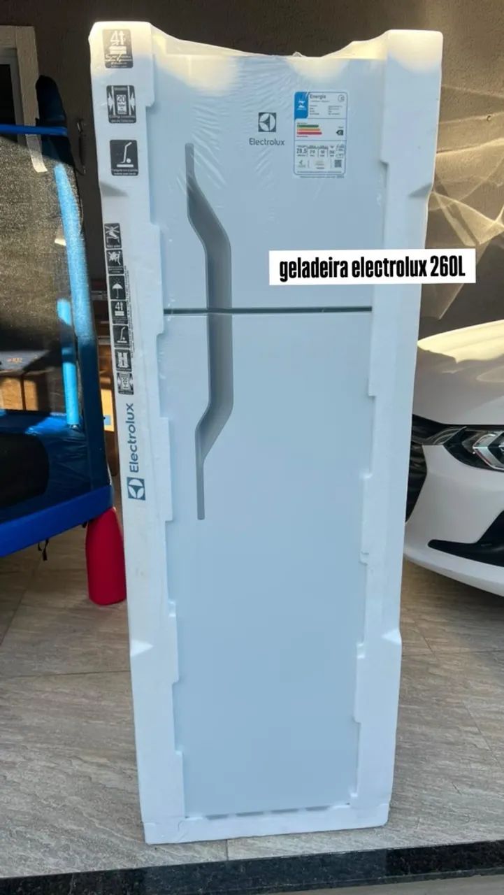 Geladeira electrolux 260L
