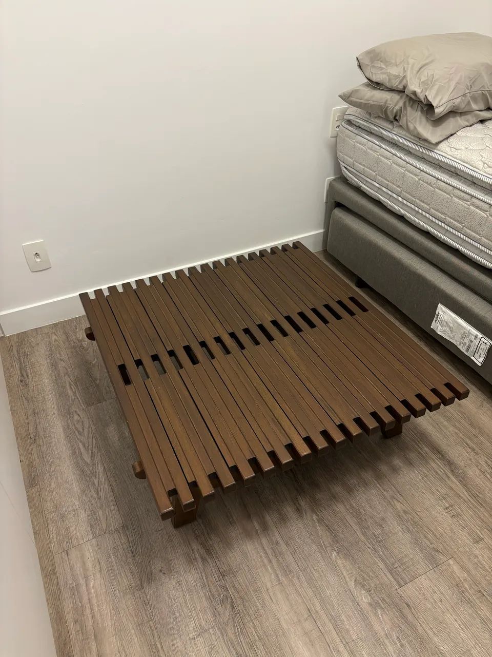Mesa de Centro Saccaro Ayty em Madeira Maciça - Design Roque Frizzo - Foto 4
