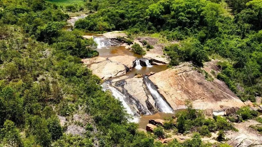 CHÁCARA 1.000m2 PRÓXIMA A CACHOEIRA, ITATIAUÇU
