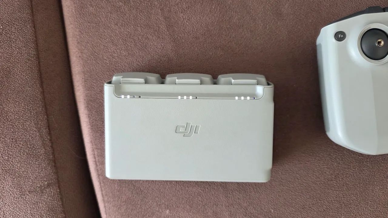Drone DJI Mini 2 com 3 baterias. - Foto 2