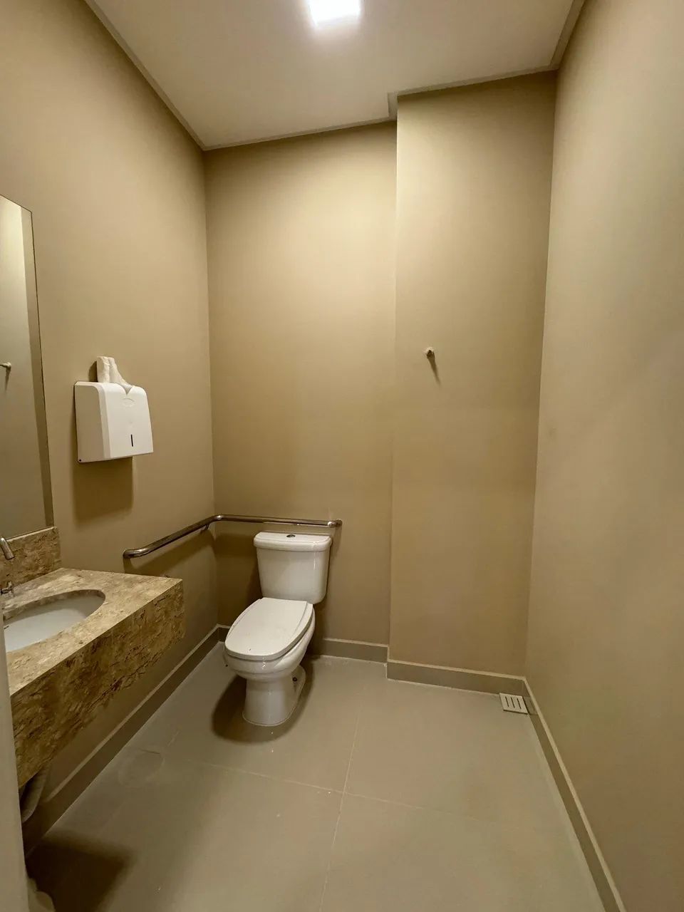 Sala comercial - localizado em Itapema / Meia Praia REF: DW650165 - Foto 4