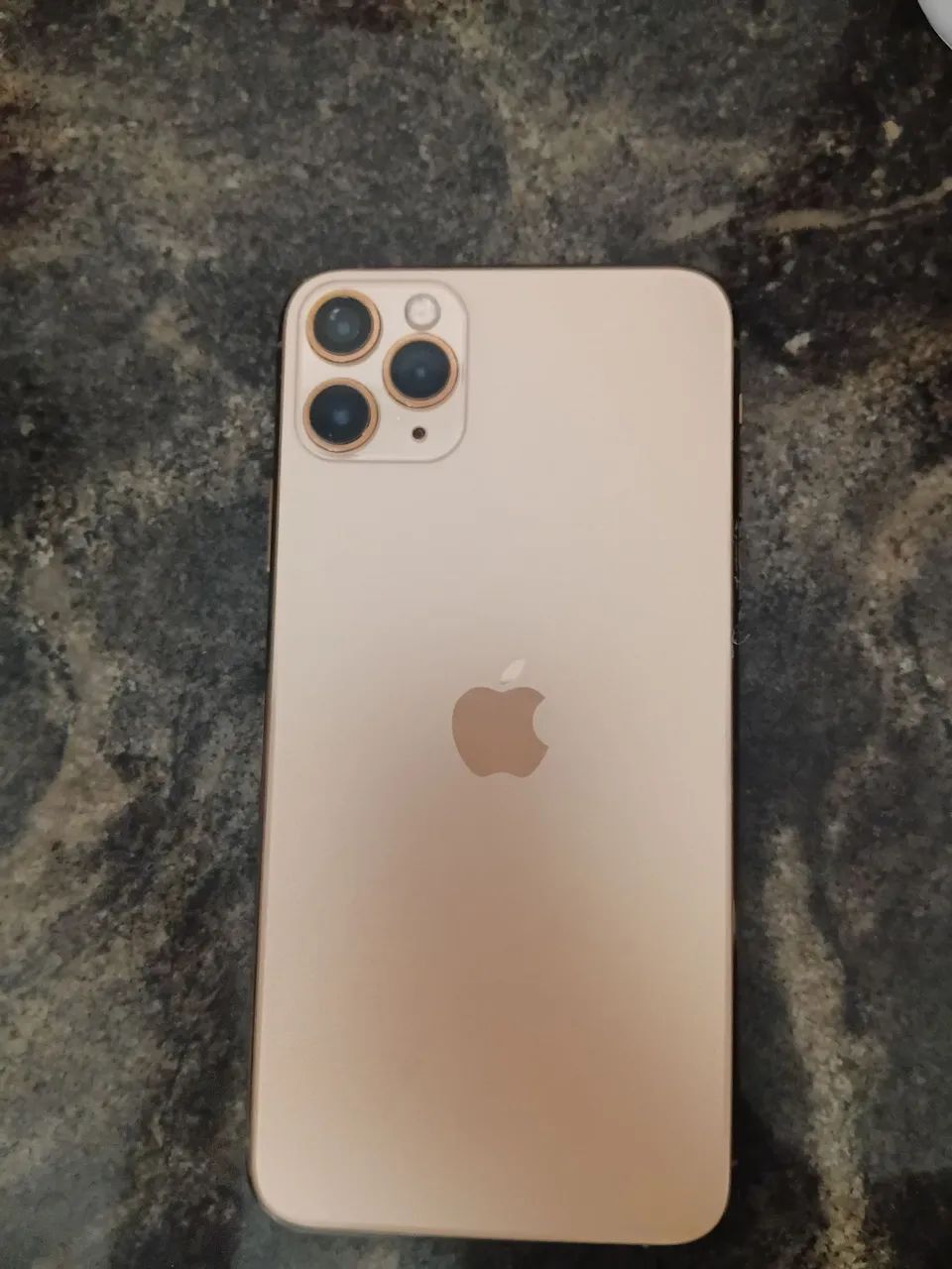 Iphone 11 Pro max semi novo - Foto 2