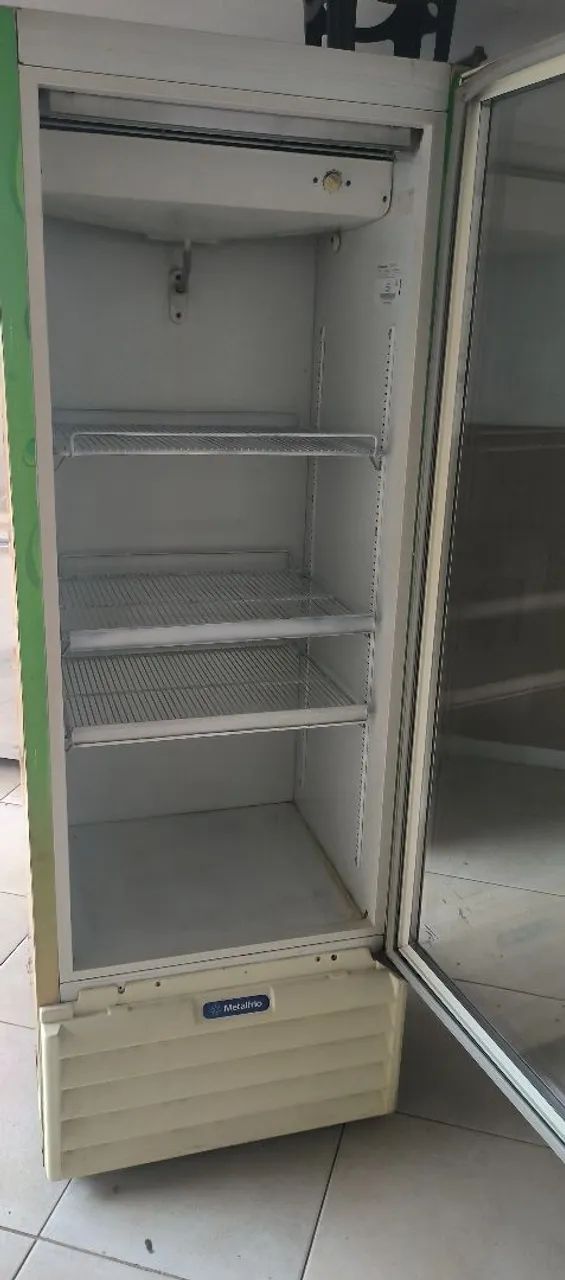 Freezer vertical expositor de bebidas  - Foto 2
