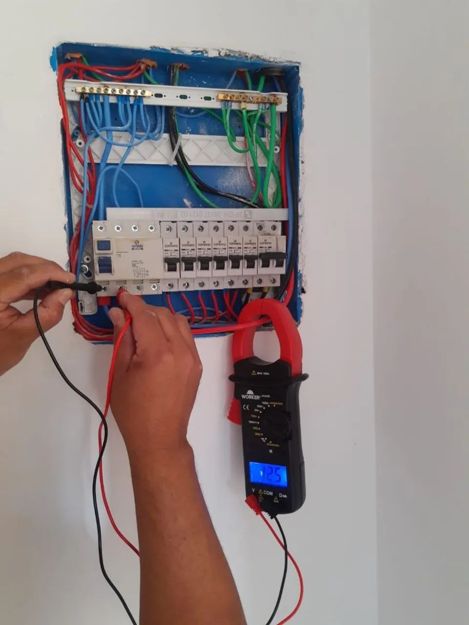 Eletricista com Qualificação  - Foto 5