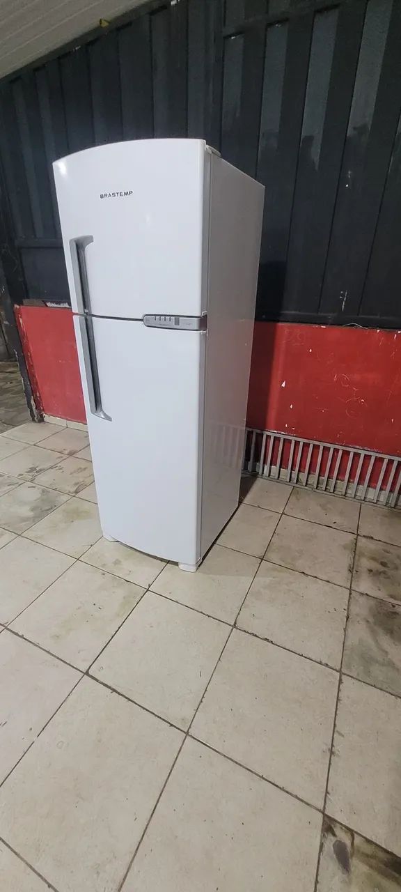 REFRIGERADOR GELO SECO ELETROLUX RE31 - Foto 2