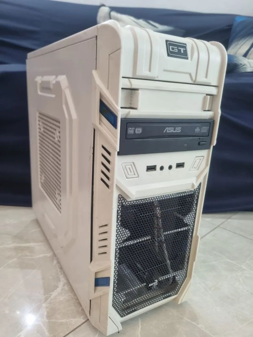 Gabinete gamer branco 