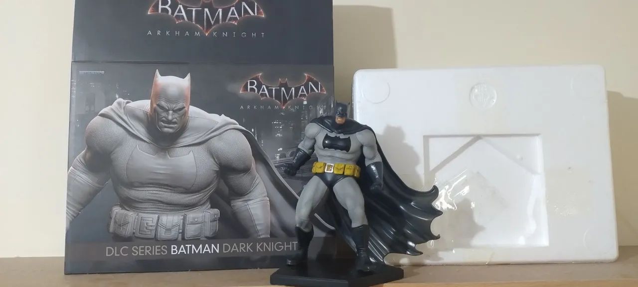 Iron Studios Batman (The Dark Knight) 1/10