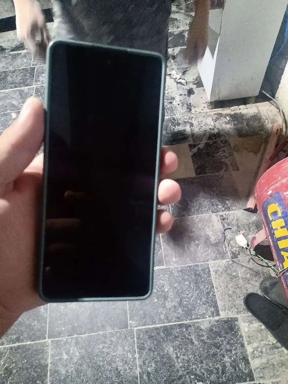 Celular semi novo 