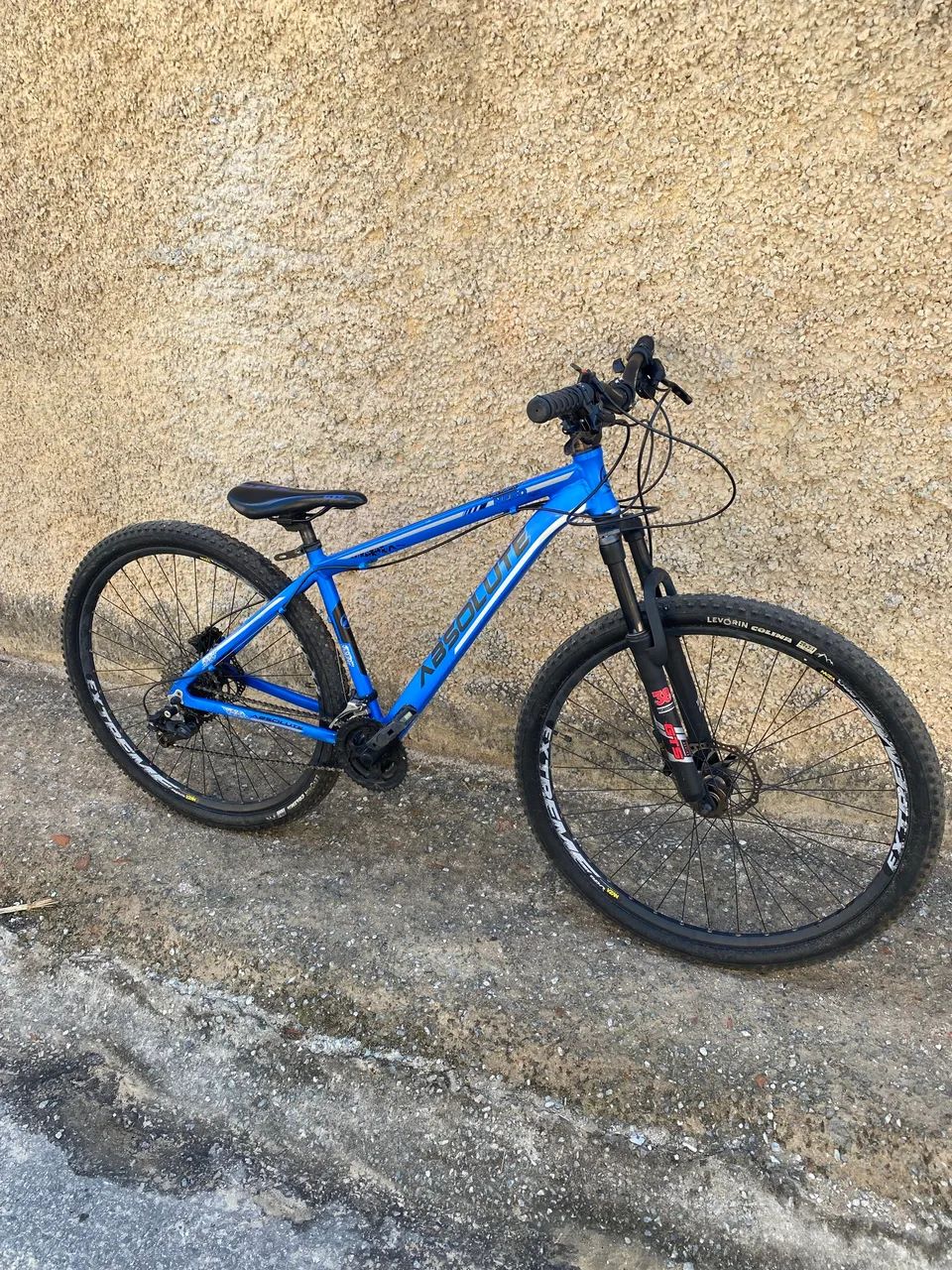 Vende-se bicicleta  aro 29 - Foto 3