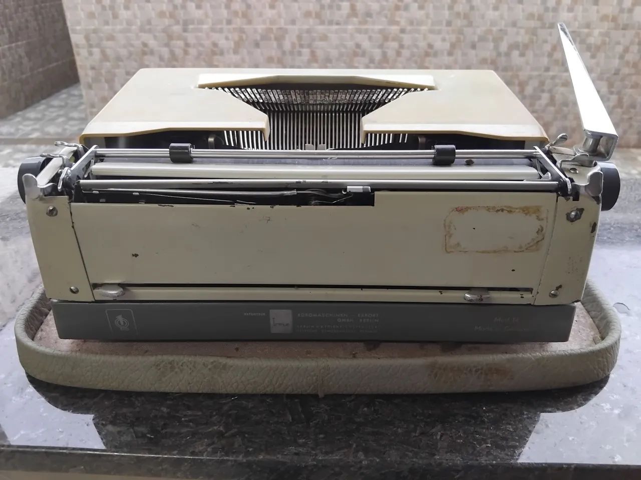 Máquina de escrever Erika65204106211969124