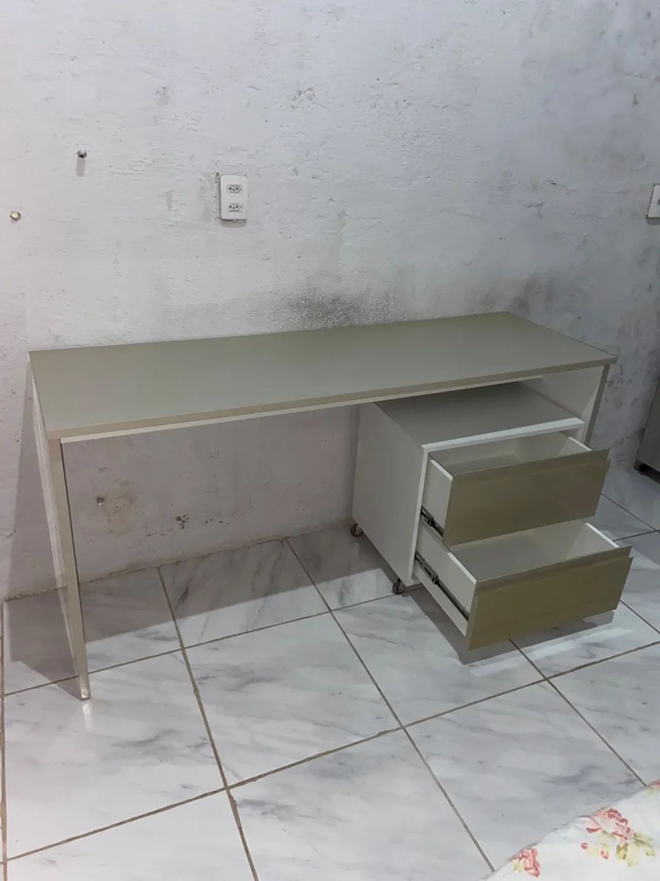 Escrivaninha  - Foto 2