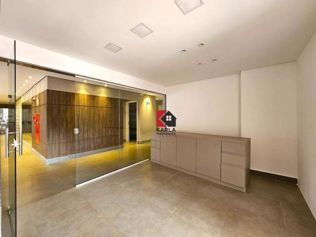 Sala comercial de 30 m² no melhor ponto da cidade! - Foto 2