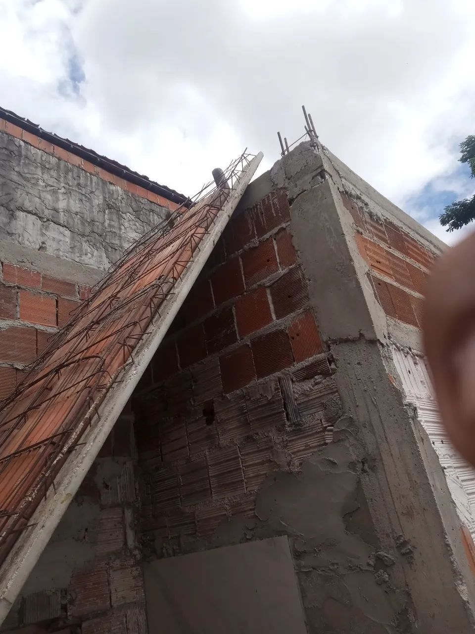 Trabalhamos com obras...
