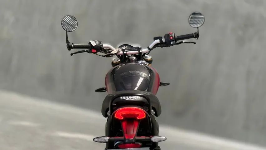 TRIUMPH SPEED 400 - Foto 4