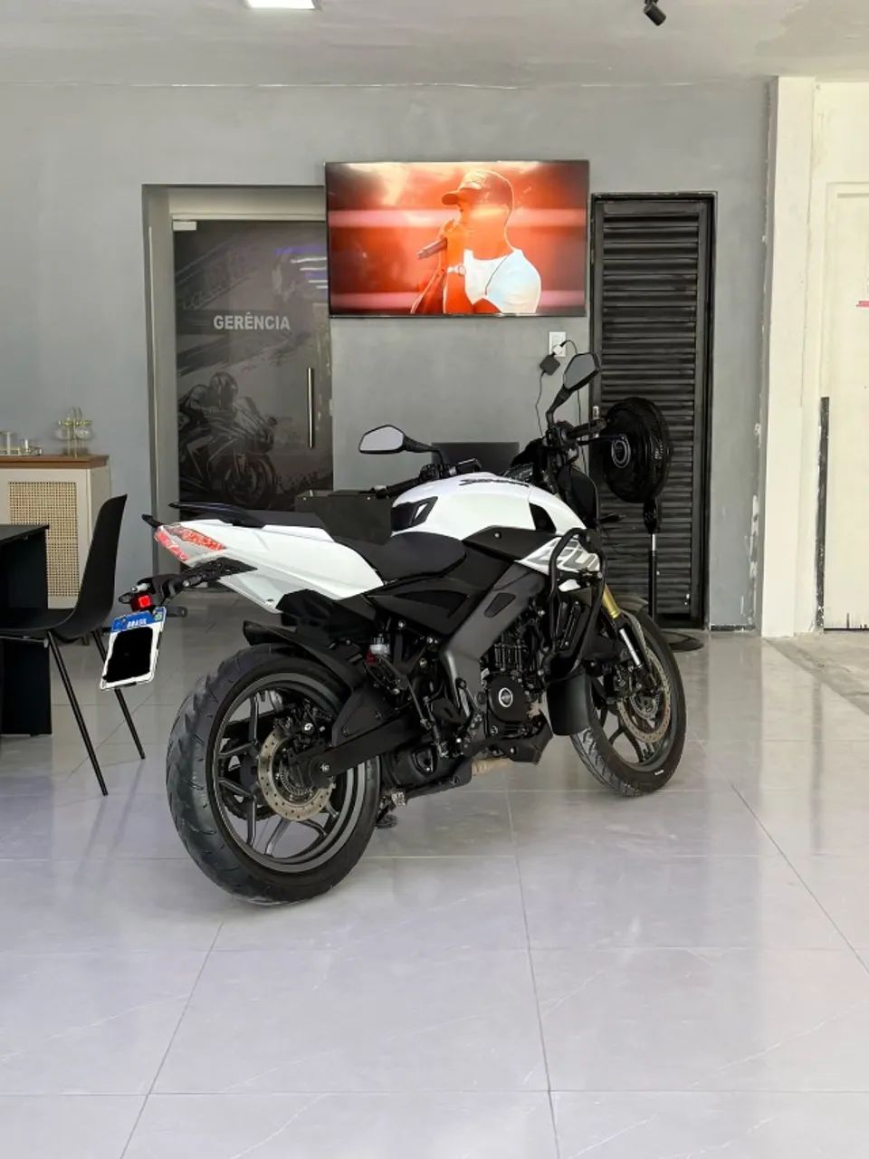 BAJAJ DOMINAR NS200 ? 2026 - Foto 4