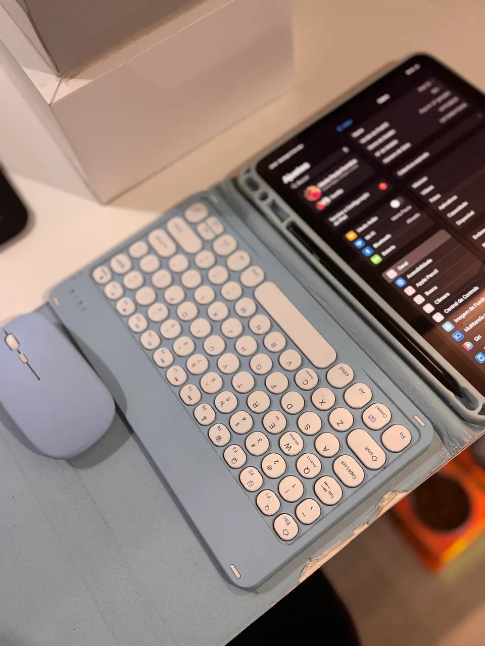 Ipad air (4a) + caneta, teclado, mouse e case - Foto 4