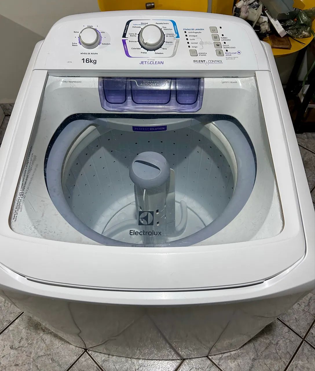 VENDO MÁQUINA DE LAVAR ELETROLUX 16kg - Foto 2