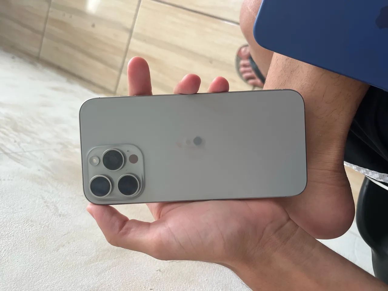 Vendo ou troco IPhone 15 pro max - Foto 2