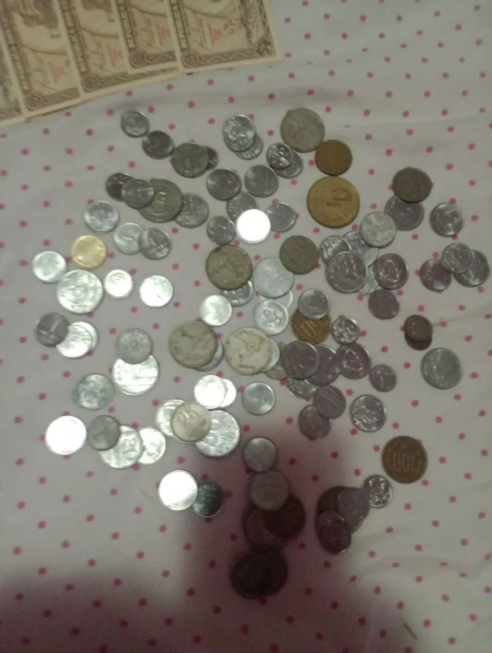 Cédulas e moedas antigas 