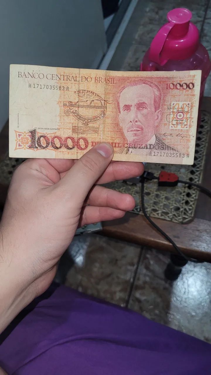 Cédula de 10000 cruzados antiga