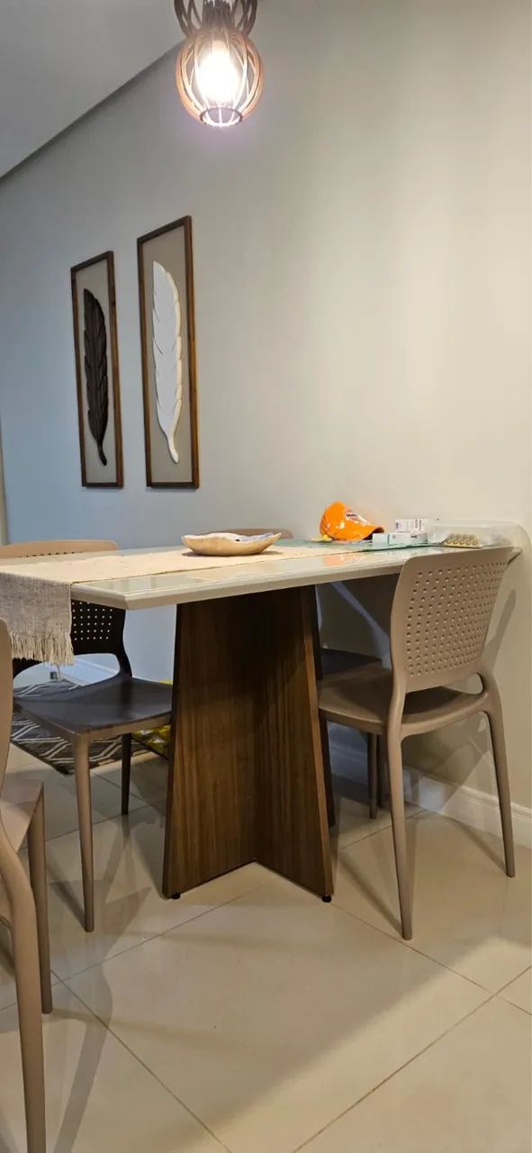 Mesa branca 4 lugares com Tampo de Vidro - Foto 2