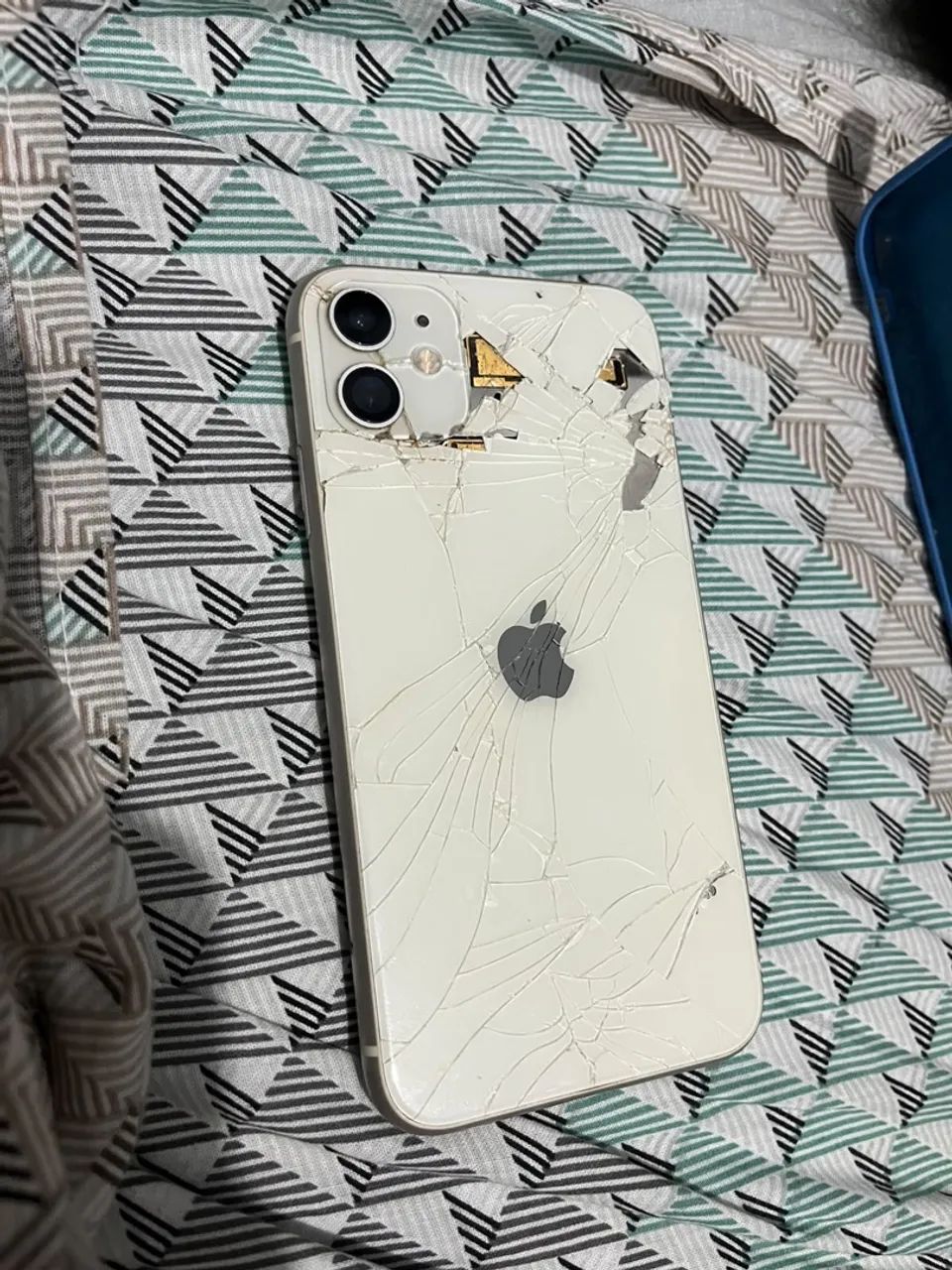 iPhone 11 128G - Foto 2