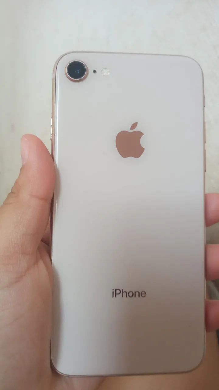 iPhone 8