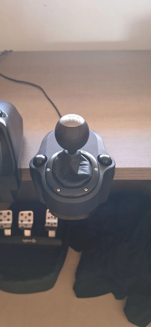 Logitech G29 PC/PS3/PS4 com câmbio  - Foto 4
