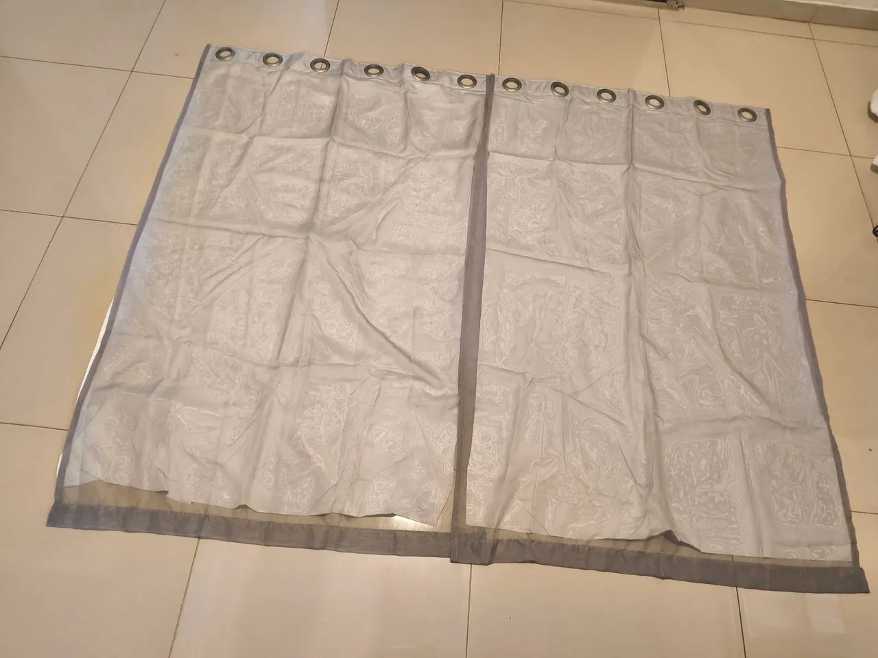 Cortina com blackout - cor cinza escuro