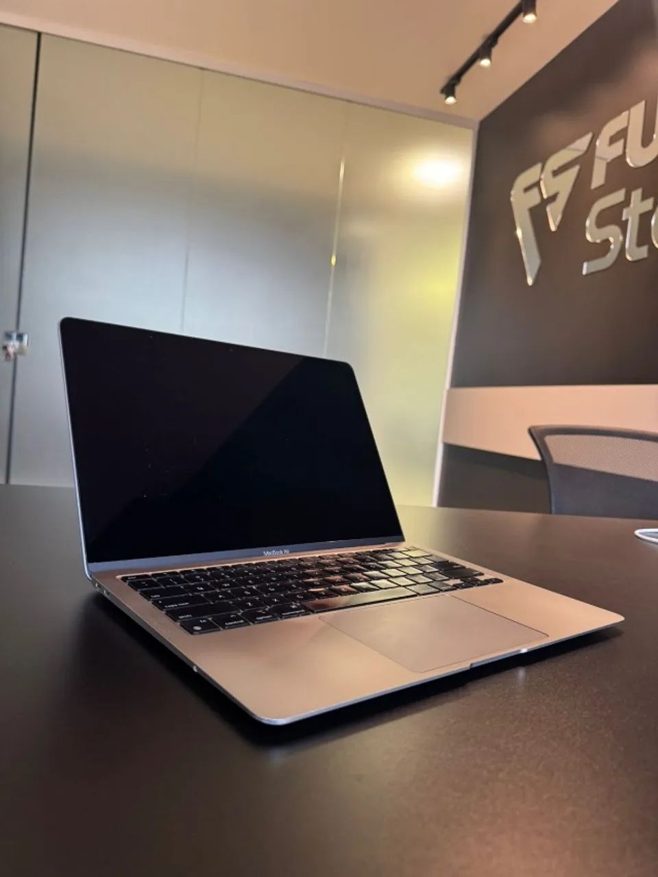 Macbook Air M1 8GB RAM 256GB SSD 13.3'' Space Gray - Foto 2
