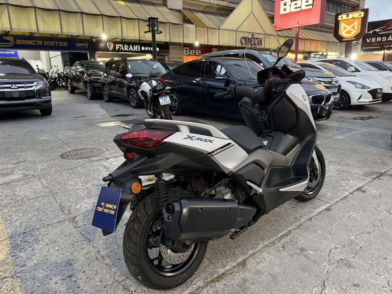 Yamaha Xmax 250 connected abs 2025 - Foto 3