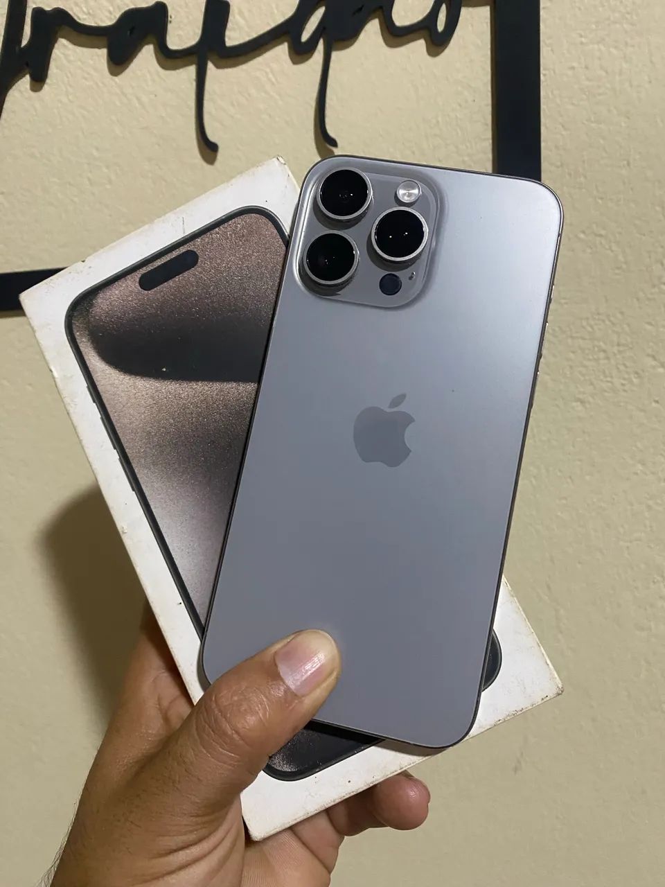 iPhone 15 pro Max 256gb natural  - Foto 3