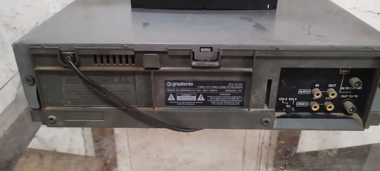 Vídeo cassete Gradiente 127 volts - Foto 3