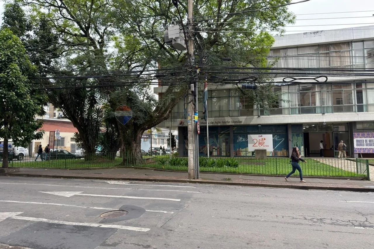 Loja com Sobreloja, Salas e Elevador na Rua Benjamin Constant - Foto 2