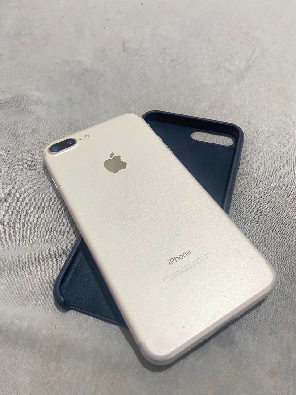 IPHONE 7 PLUS CONSERVADO