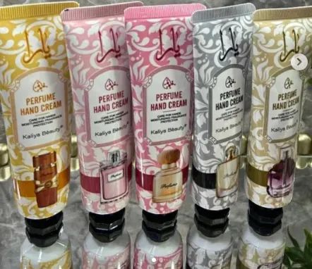 Kit 5 Cremes Perfumados Para Mãos Kaliya Beauty 30g - Foto 2
