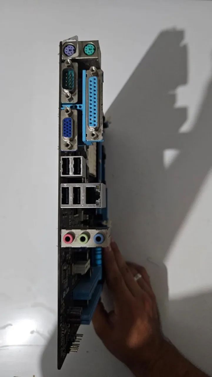 Placa-Mãe ASUS M4N68T-M LE (Socket AM3) - Liga Sem Vídeo - Foto 3