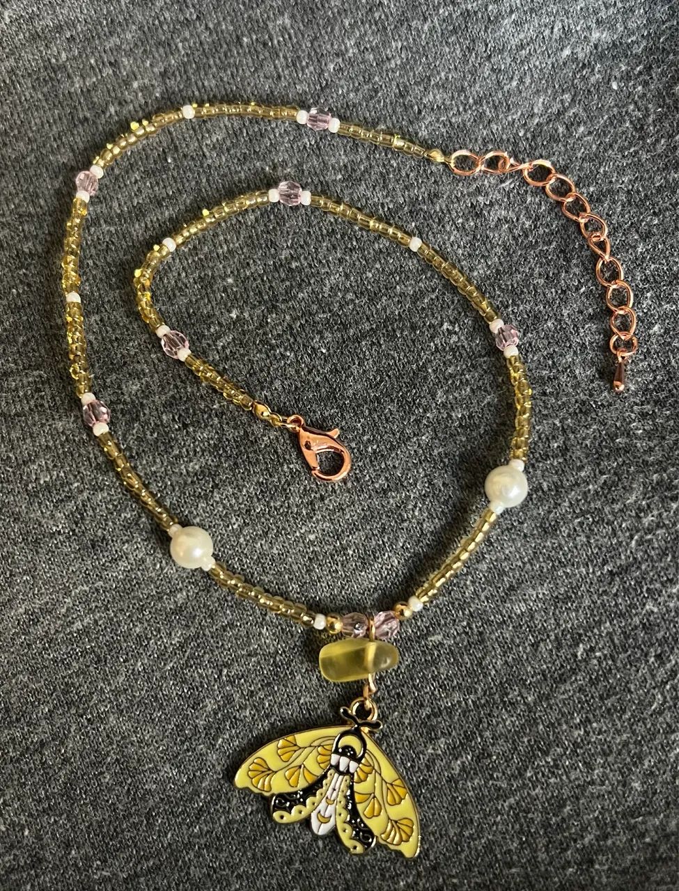 Choker amarelo borboleta e fluorita - Foto 3