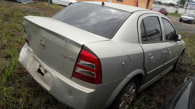 Sucata Astra 2.0 Hatch para retirada de peças - Foto 2