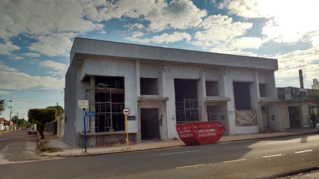 Salões em fase de acabamento no bairro: Higienópolis em Araçatuba