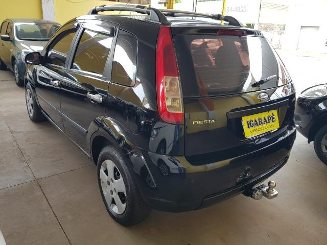 Fiesta Hatch Completo. Muito bem conservado! - Foto 5