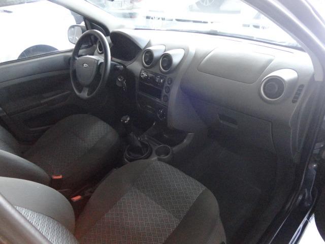 Ford Fiesta Sed. 1.6 Flex - Foto 8