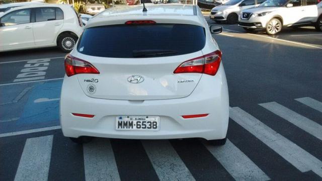 HYUNDAI IMP HB20 COMFORT PLUS 1.6 16V FLEX Branco 2014/2015 - Foto 10