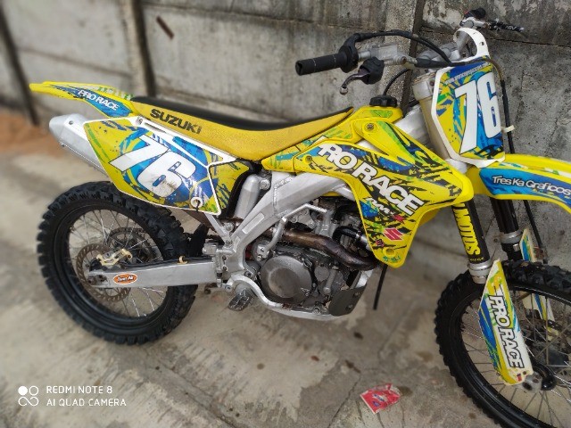 MOTO DE TRILHA RMZ450