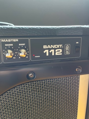 Amplificador Bandit 112  - Foto 4
