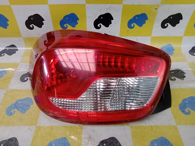 Lanterna Original Traseira Esquerda Renault Kwid C Detalhe