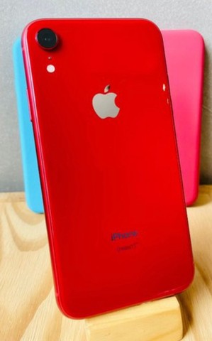 iPhone XR edição especial vermelho 64 gb e a saúde tá 87% 